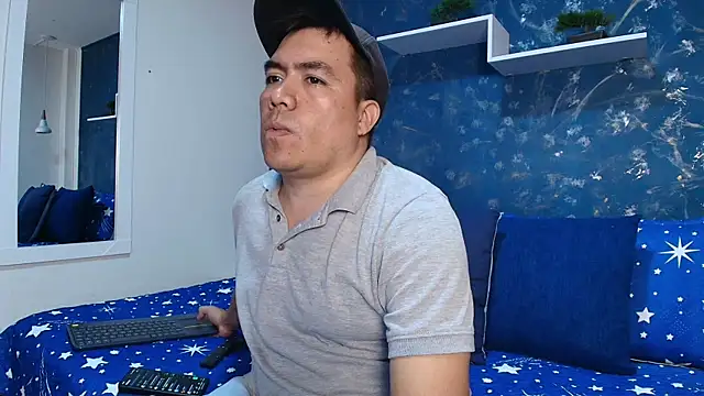 Jhonatan Morales S online show from December 6, 9:57 pm