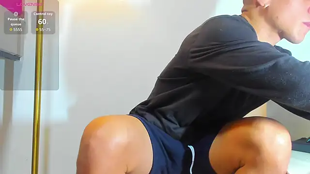 nakedfoam1 online show from March 27, 3:21 am