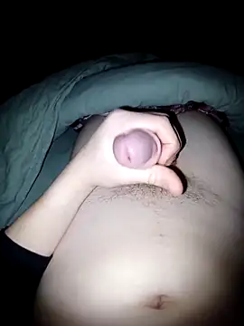 Snapshot of Sexybeer2005 chatting on December 6, 10:41 pm Sexybeer2005 online show from December 6, 10:41 pm