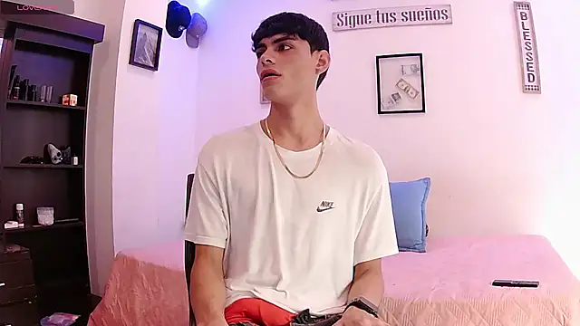 harrytomson 1 online show from September 12, 6:08 pm