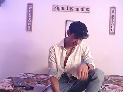 harrytomson 1 online show from January 21, 10:30 pm