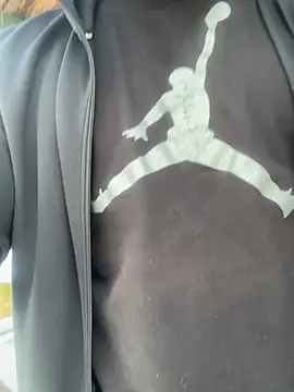 moody1996- online show from February 23, 8:11 am