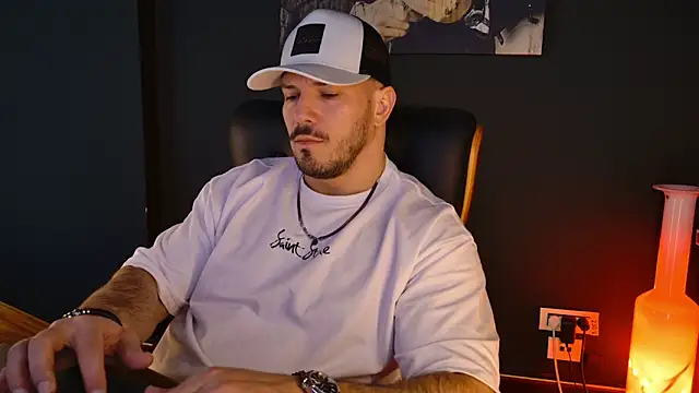 AngeloEric online show from January 17, 2:09 pm