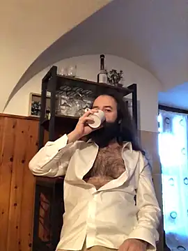 lostile8 online show from December 5, 2:44 pm