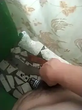 Snapshot of Gasparin32 chatting on March 3, 4:51 pm Gasparin32 online show from March 3, 4:51 pm