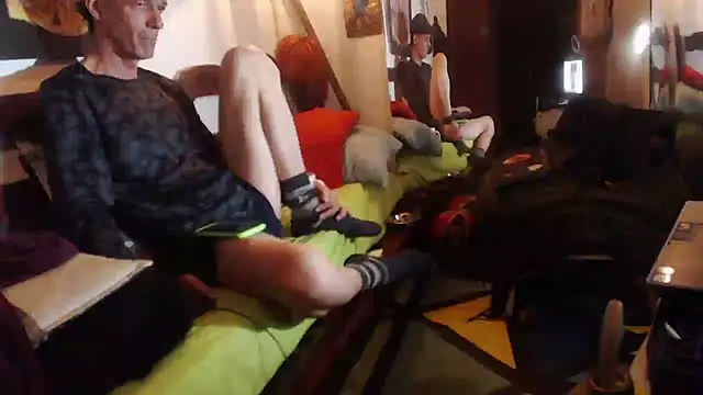 laye19 online show from November 29, 12:23 am