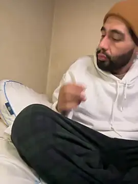 Snapshot of indosmoke chatting on December 18, 6:43 am indosmoke online show from December 18, 6:43 am