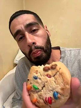 Snapshot of indosmoke chatting on January 5, 4:58 am indosmoke online show from January 5, 4:58 am