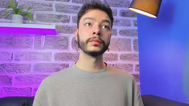 noah ricci online show from April 14, 12:05 pm