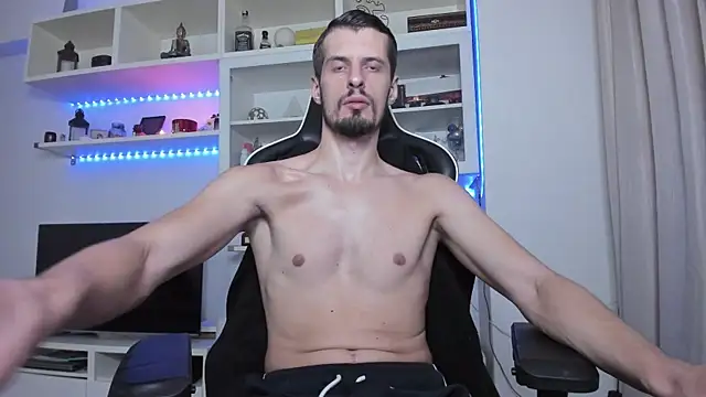 ToddClaytonn online show from September 19, 10:09 pm