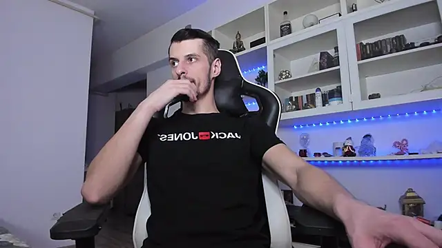 ToddClaytonn online show from February 25, 7:09 am