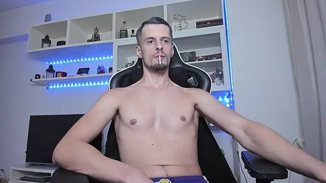 ToddClaytonn online show from September 29, 3:52 pm