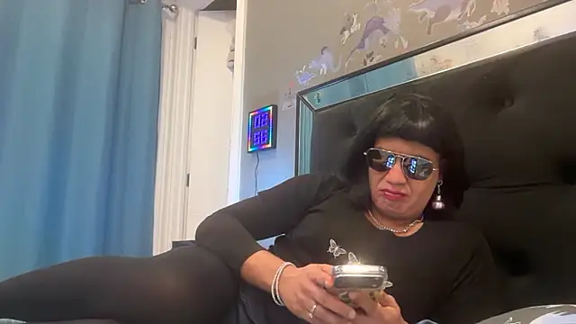 femsissyash online show from February 21, 3:57 pm