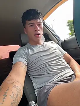 Logan smith1 online show from November 26, 6:00 pm