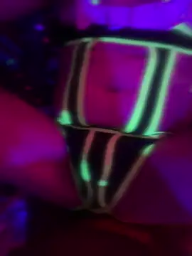 Snapshot of nickgode69 chatting on January 18, 11:22 pm nickgode69 online show from January 18, 11:22 pm