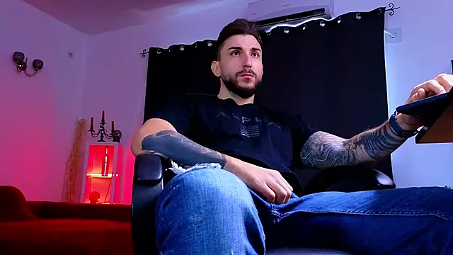 MightyAaron66 online show from September 26, 6:33 am