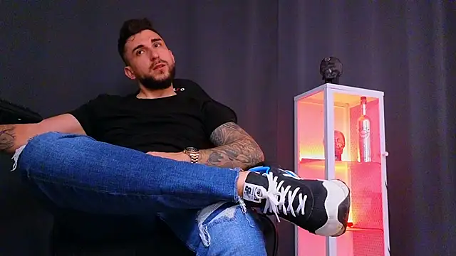 MightyAaron66 online show from January 29, 9:07 pm