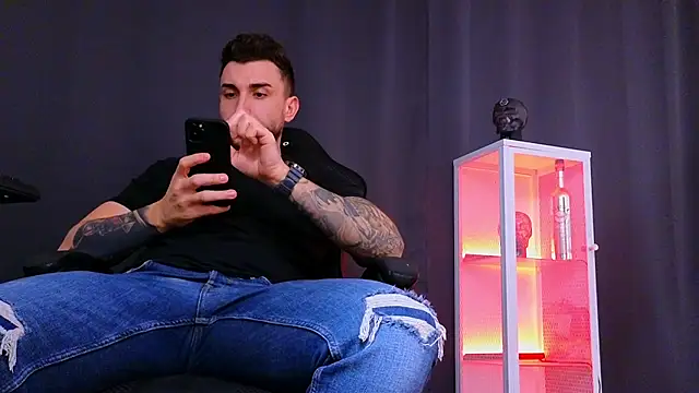 MightyAaron66 online show from January 21, 3:28 pm