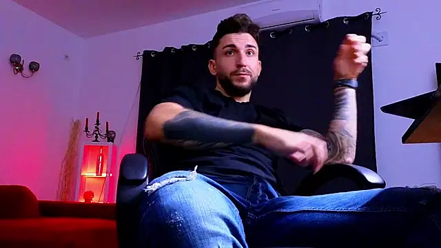 MightyAaron66 online show from October 1, 2:48 am