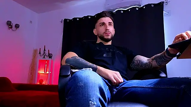 MightyAaron66 online show from September 27, 6:33 am