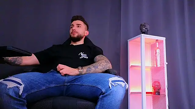 MightyAaron66 online show from March 2, 5:31 pm