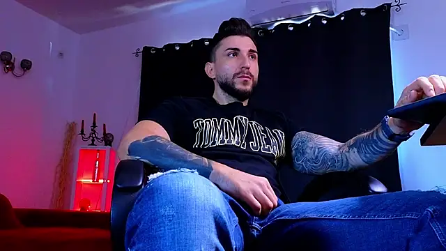 MightyAaron66 online show from September 24, 6:13 am