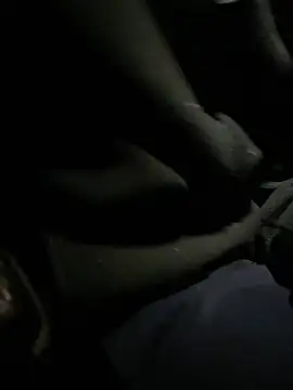 Snapshot of oscaar_mb22 chatting on January 8, 5:37 pm oscaar mb22 online show from January 8, 5:37 pm