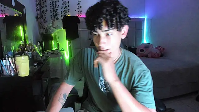 jake willianss online show from April 5, 8:38 pm