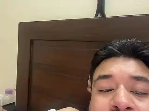 Snapshot of coolboy6566 chatting on October 23, 7:17 pm coolboy6566 online show from October 23, 7:17 pm