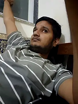 Jonrobinso online show from October 31, 1:58 pm