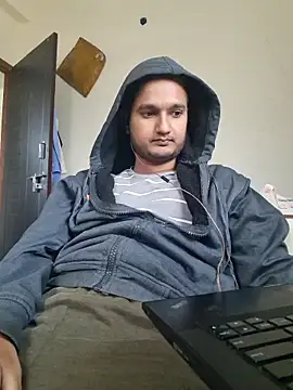 Jonrobinso online show from November 16, 6:04 am