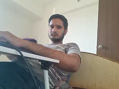 Jonrobinso online show from March 28, 4:13 am