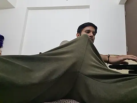 Jonrobinso online show from March 26, 4:00 pm