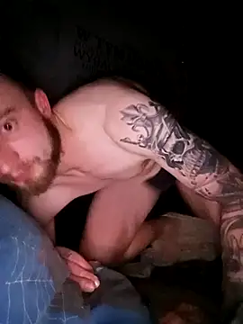 wariacik0024 online show from February 14, 4:51 am