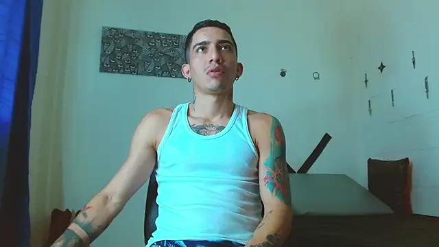 targuerian22 online show from March 18, 7:12 pm