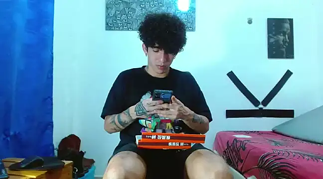 targuerian22 online show from December 13, 5:16 am