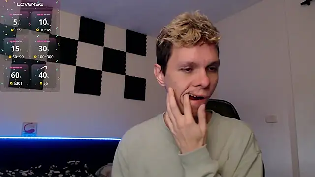 bryamado69 online show from September 20, 11:32 am