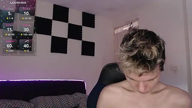 bryamado69 online show from September 27, 3:43 pm