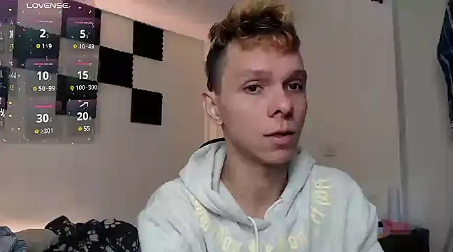 bryamado69 online show from January 3, 9:15 pm