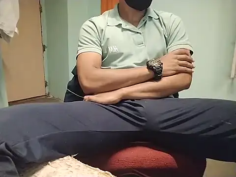 vicky0805 online show from January 4, 9:00 am