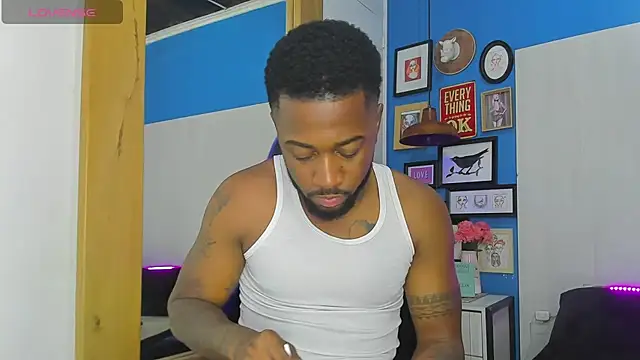 Snapshot of Drake_Nassir4 chatting on October 22, 9:18 pm Drake Nassir4 online show from October 22, 9:18 pm