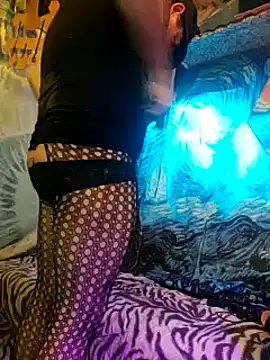 Boo-boo kittyfux online show from December 11, 10:15 am