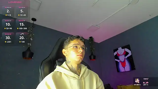 Ian Castillo  online show from September 30, 11:25 am