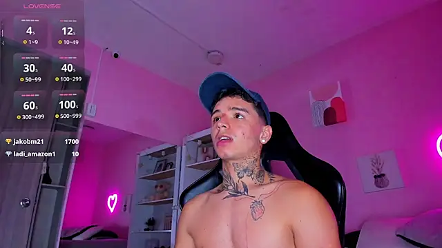 Ian Castillo  online show from September 12, 2:06 pm