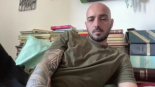 alessandromori91 online show from April 11, 9:13 am