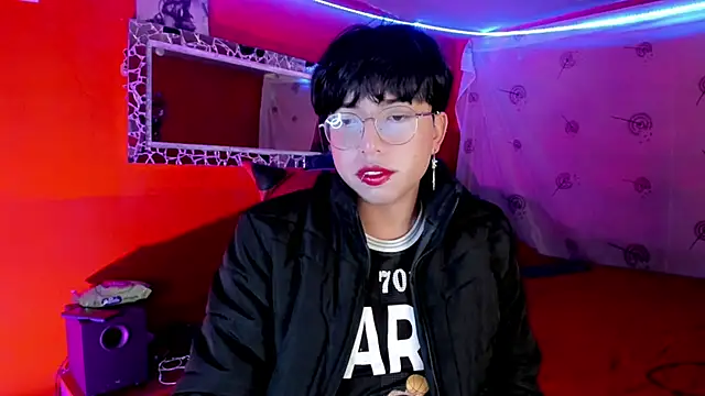 Snapshot of AnggelONfiree chatting on October 10, 9:47 am AnggelONfiree online show from October 10, 9:47 am