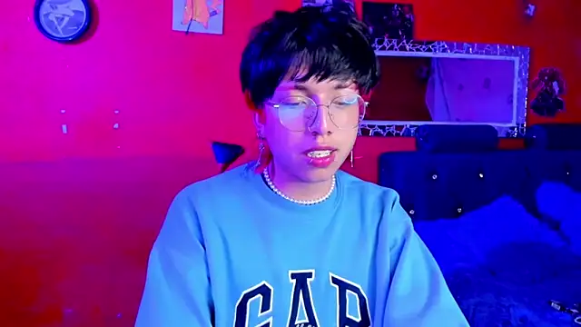 Snapshot of AnggelONfiree chatting on February 18, 4:05 pm AnggelONfiree online show from February 18, 4:05 pm