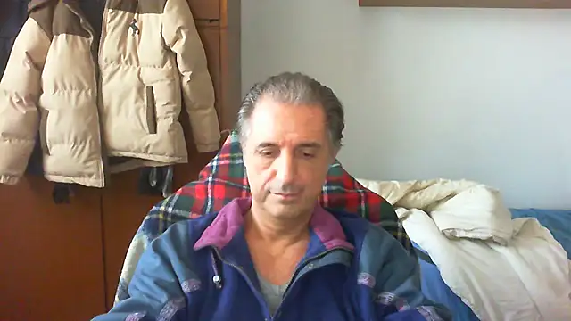 lliuk70mi online show from December 21, 1:41 pm