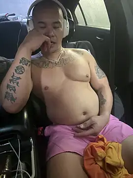 EatMyCake831 online show from December 29, 4:30 pm