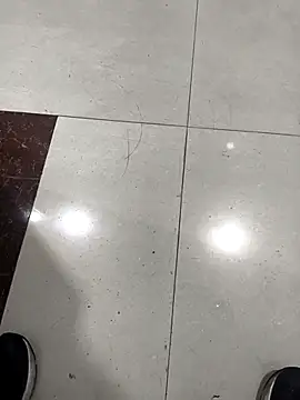 huzi518 online show from April 25, 11:35 am